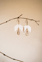Load image into Gallery viewer, Teardrop Feathers
