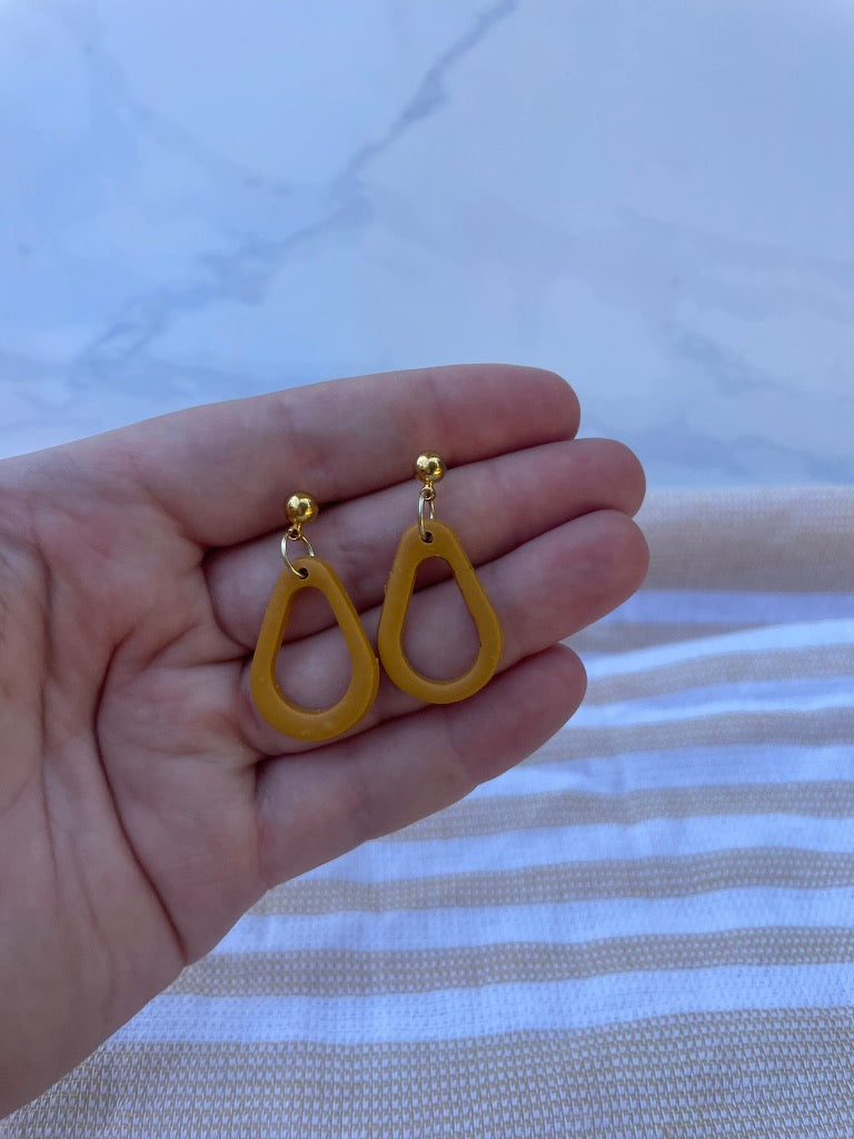 Mustard Mango Mama